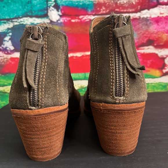 Sofft Ankle Bootie “Westwood II” - Picture 9 of 13